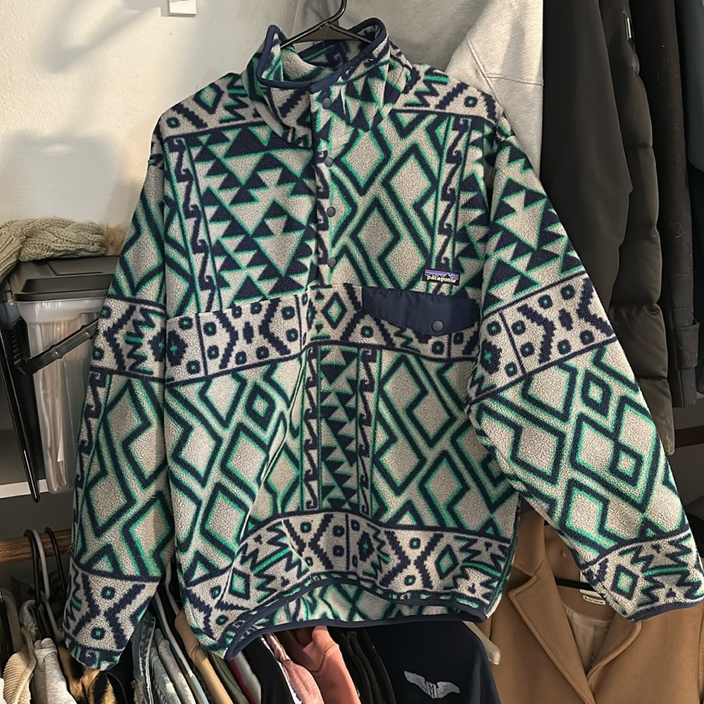 Patagonia fleece pullover